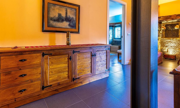San Miguel de Aras House | Romantic apartment, between the sea and the mountains
