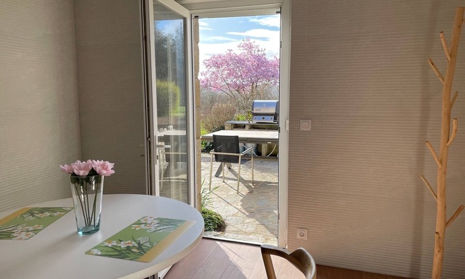 Larmor-Baden Apartment | Romantic apartment - heated pool and wooded park -Les Hauts de Locmiquel