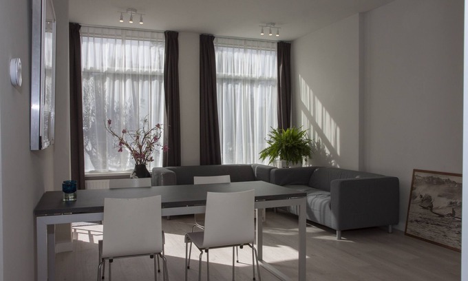Zandvoort Apartment | Romantic apartment near Beach Shops and Station