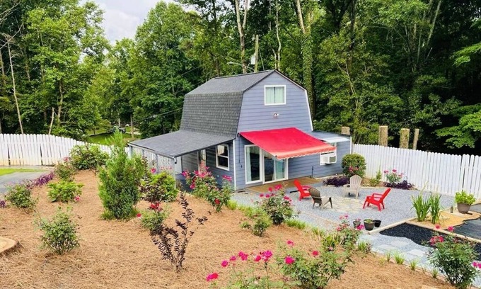 Woodstock House | Romantic Barn-House in a Privileged location near DT Woodstock & Lakepoint Sport