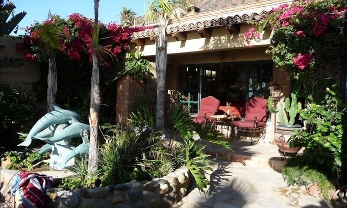 La Mision House | Romantic beachfront