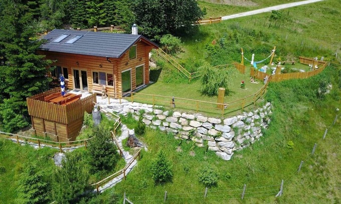 Ratten Ski Chalet | Romantic cabin, wellness, nature and luxury