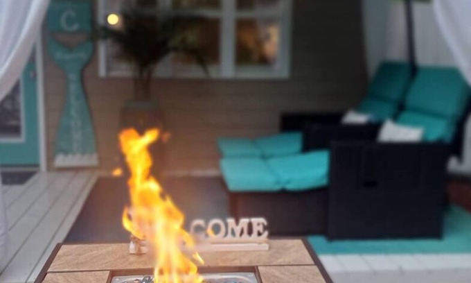 Emerald Isle Apartment | Romantic Celebrations Meet the Beach! [Suite Paradise]