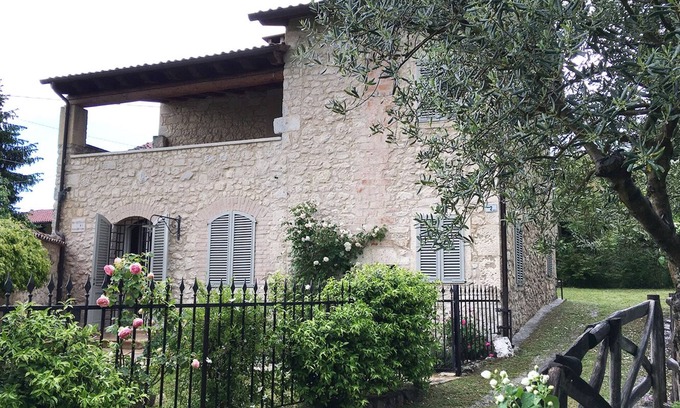 Zovencedo Cottage | Romantic Cottage at the Castle