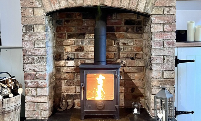 Sibford Gower Cottage | Romantic cottage with period features on the edge of the Cotswolds.