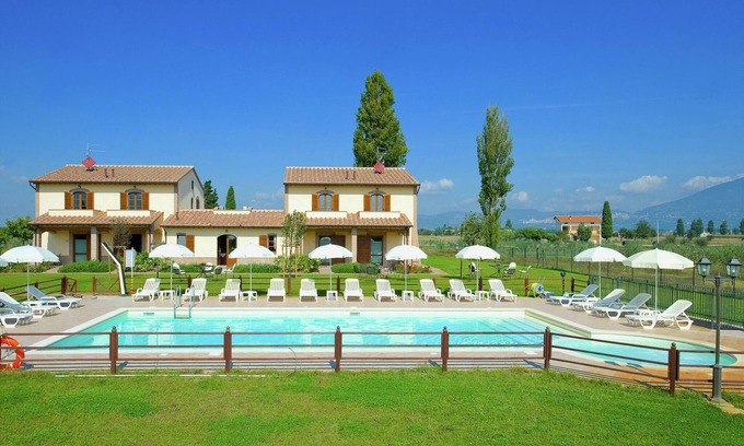 Cannara Villa | Romantic Countryside Escape