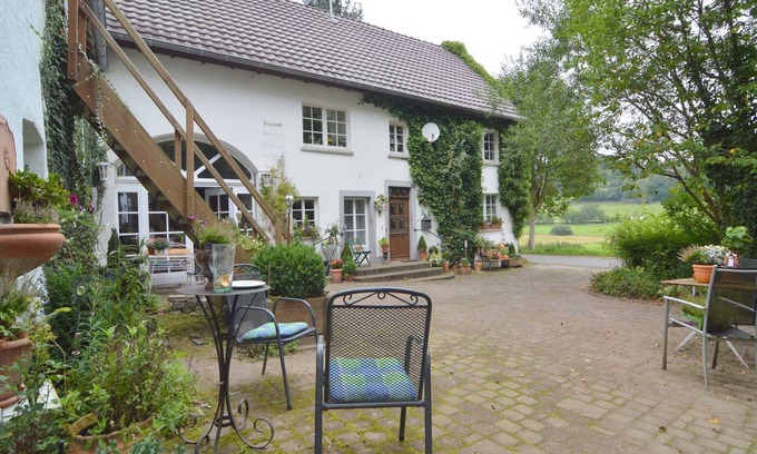 Immerath Apartment | Romantic Eifel Hideaway