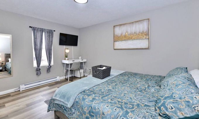 Fountain Square House | Romantic Fountain Square Escape - Perfect Date Night