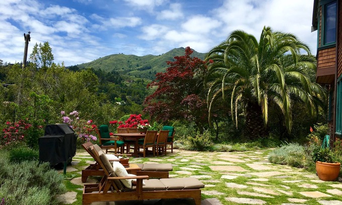 Mill Valley House | Romantic getaway. Hikers/bikers dream. Peaceful. Fresh Air. Nature. Sanctuary.