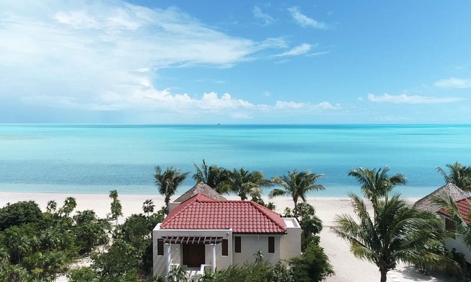 Long Bay House | Romantic Getaway, LOWEST DENSITY on the Island, STAND ALONE BUNGALOWS!