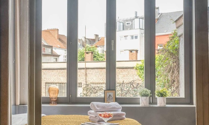 Ghent Apartment | Romantic & Historic Getaway in Ghent