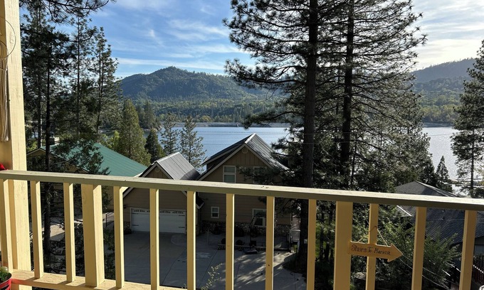 Bass Lake Ski Chalet | Romantic King Bedroom Suite, mini kitchenette, Lake & Mtn Views! No Pets.