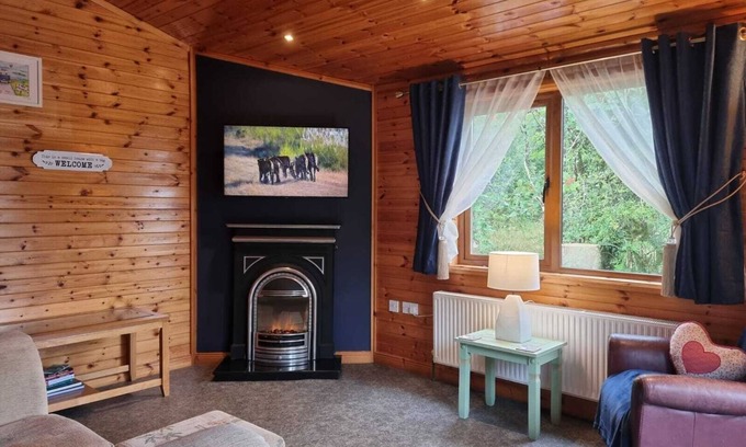 Letterbarrow Cabin | Romantic Mountain Cabin 5 miles from Donegal Town