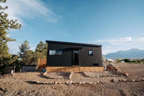 Johnson Village Apartment | Romantic Mountain Chalet on the Arkansas River