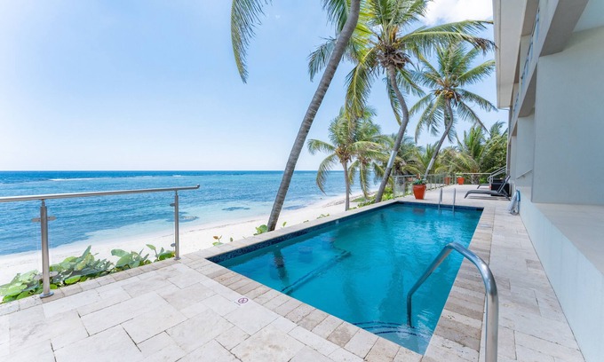 Bodden Town Condo | Romantic Ocean Front Sea Palm Villa #7