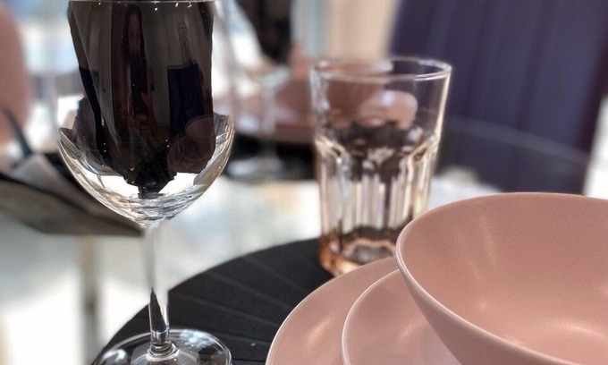 Upper Lonsdale House | Romantic Pink Suite