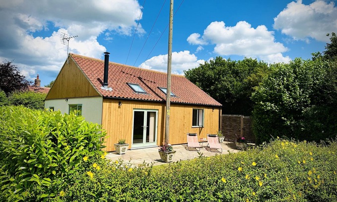 Aldborough Cottage | Romantic Retreat in North Norfolk's Stunning Area of Outstanding Natural Beauty