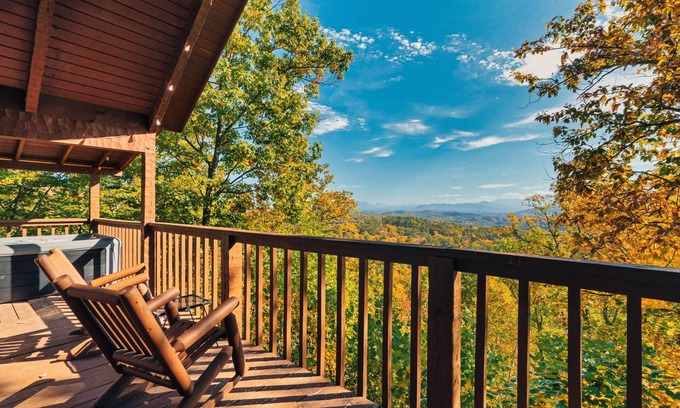 Gatlinburg - Pigeon Forge Cabin | ROMANTIC Retreat! Mountain VIEWS! NEW Hot Tub! PET Friendly! Fireplace!
