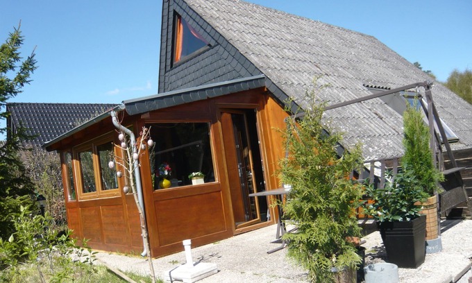 Blankenheim House | Romantic roof-only house Large basement with asbestos-free roof Winter garden