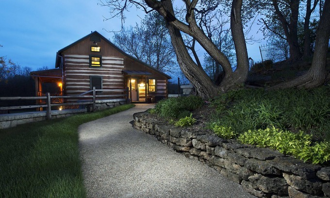 Elizabeth Cabin | Romantic, Secluded, Private, Rustic Cottages