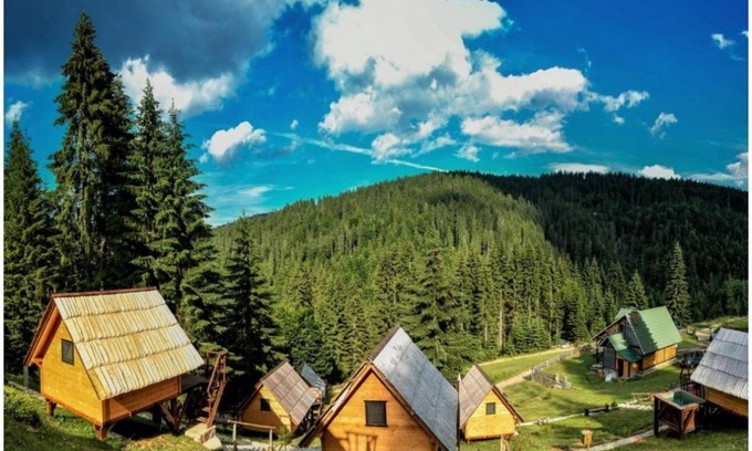 Montenegro House | Romantic sky view bungalow for 3people