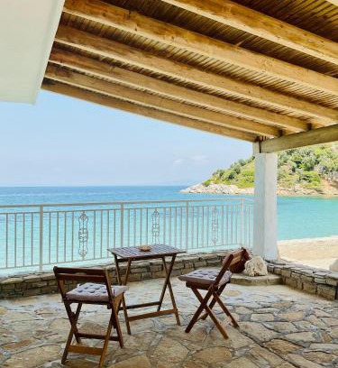 Samos Apartment | Romantic Stone Villa
