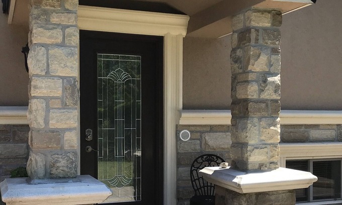 Caledon Apartment | Romantic Studio Hideaway Heated Pool Option