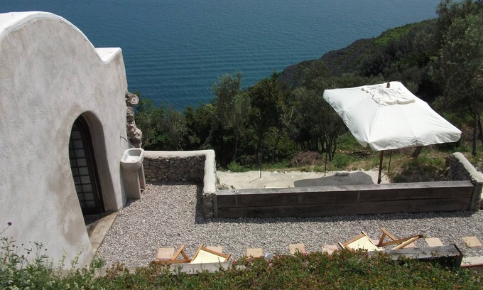 Erchie House | Romantic suite de charme with terrace overlooking the sea of Amalfi and with private parking