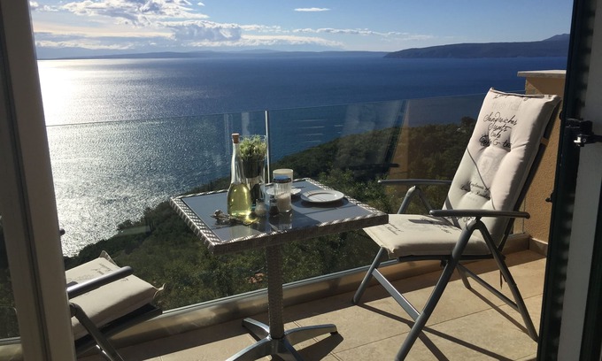 Medveja Apartment | Romantic vacation apartment ★with a fantastic view, ideal for couples