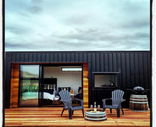 Broomfield House | Romantic Vineyard getaway