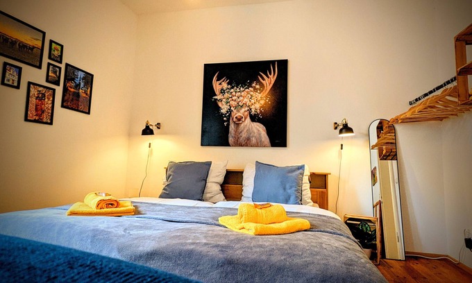 Uelzen Apartment | Romantic vintage Uhlpartment - in the heart of Uelzen | Wlan - Kitchen - Netflix