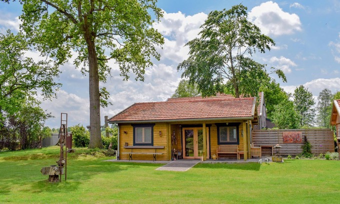Homberg House | Romantic wooden cottage with lots of art