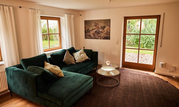 Windach Apartment | Romantik Garten-apartment , 5 Minuten vom Ammersee Entfernt