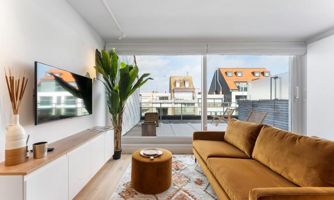 Knokke Apartment | Romantisch luxe penthouse met 2 zonneterrassen