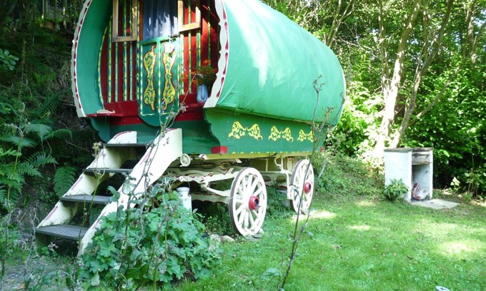 Rhydlewis House | Romany Wagon & Cwtch