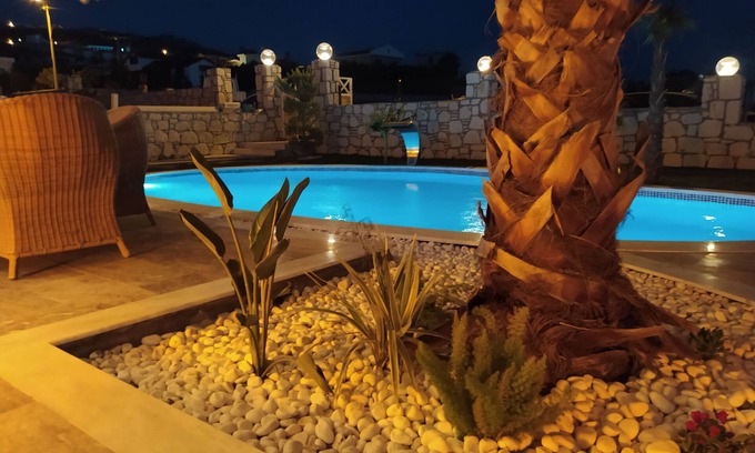 Foca Villa | Romatic Villa Ladybug of your dreams with pool