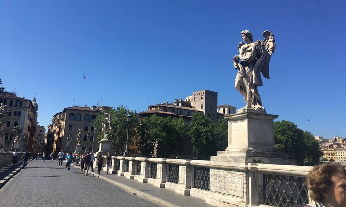 Rione XIV Borgo Apartment | Rome: Very well positioned comfortable studio in Borgo Pio - Castel S. Angel, ideal location to visit and enjoy Rome, 200 m far S. Peter Basilic, 300 m far Piazza Navon