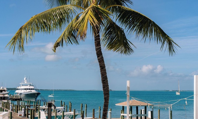 Dunmore Town Resort | Romora Bay Resort & Marina