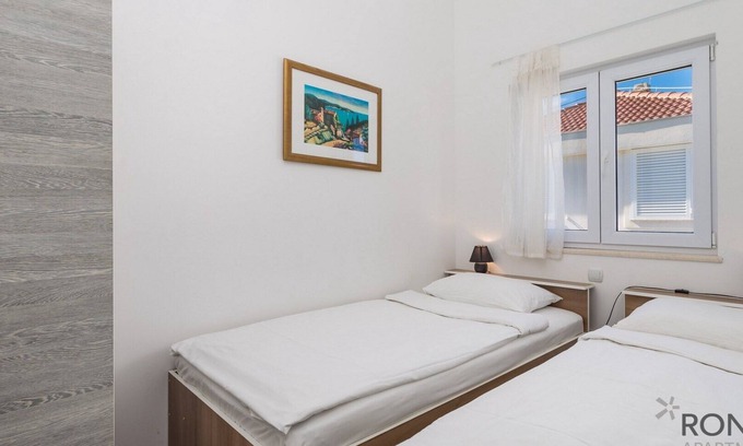Simuni Apartment | Rona apartment Zlatko 2