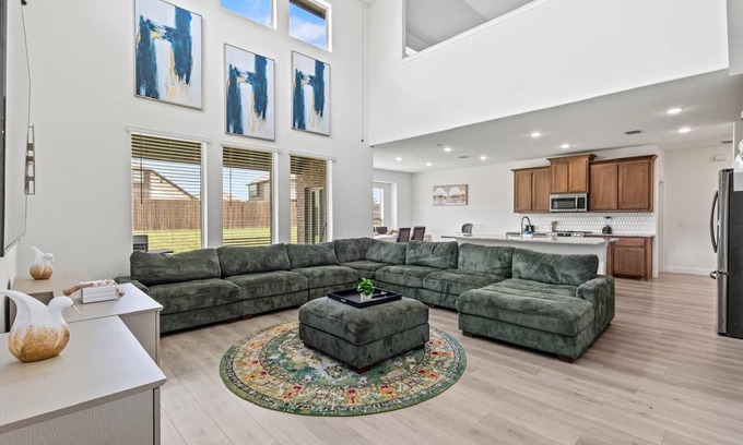 Mesquite House | Rooftop Bliss 4br with Crib/office Space, Free parking/AC with WiFi in Mesquite
