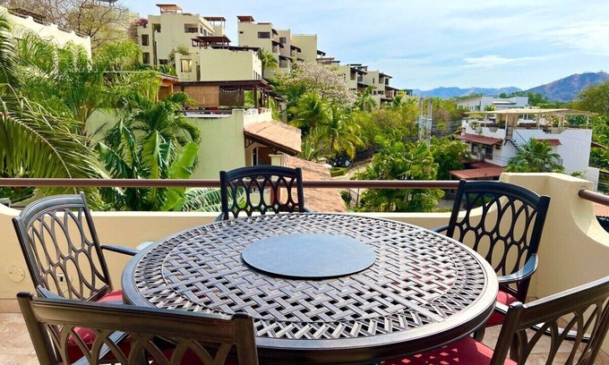 Liberia Condo | Rooftop Sunset Cove, This spacious and sunlit apartment features 2 bedrooms, 1.5 bathrooms, a stunning rooftop terrace