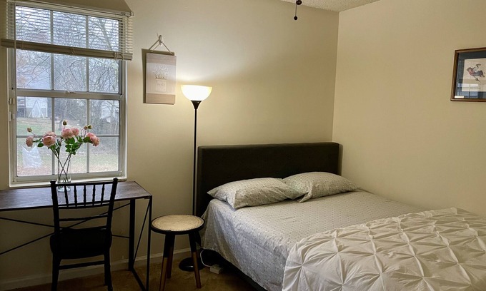 Four Corners House | Room 1- Quiet private room close to Airport and Lake