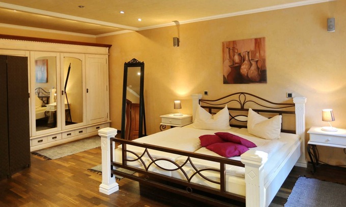 Wallmerod House | Room # 15 - CORNERS-INN - WESTERWALD PENSION