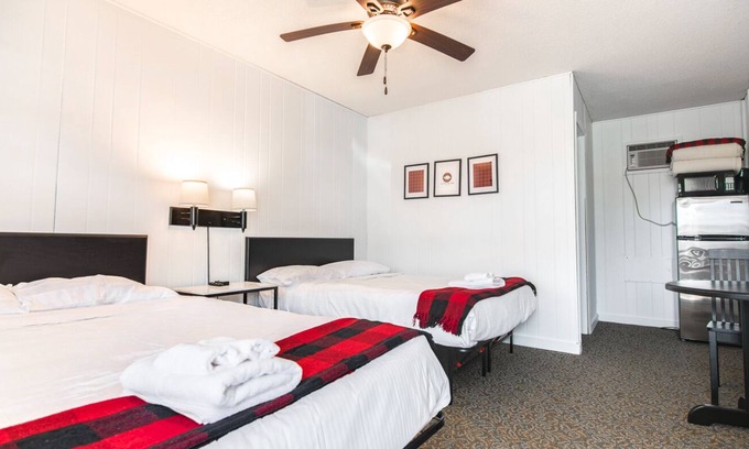 Balsam Lake Apartment | Room 2 Boutique Hotel Balsam Lake WI