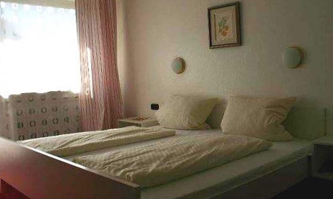 Vielbrunn House | Room 2 - Hotel Cafe Talbrick