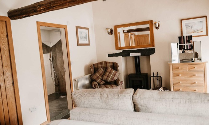 Torver Bed & Breakfast | Room 2 Superior Double