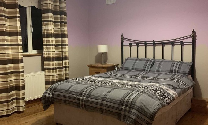 Williamstown House | Room 2 , Williamstown, Ireland
