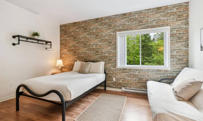 Saint Donat Bed & Breakfast | Room 3: The Country Girl