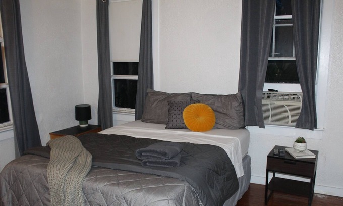 Providencia Park Cottage | Room 3, Water accessible cottage right in the action of West Palm Beach