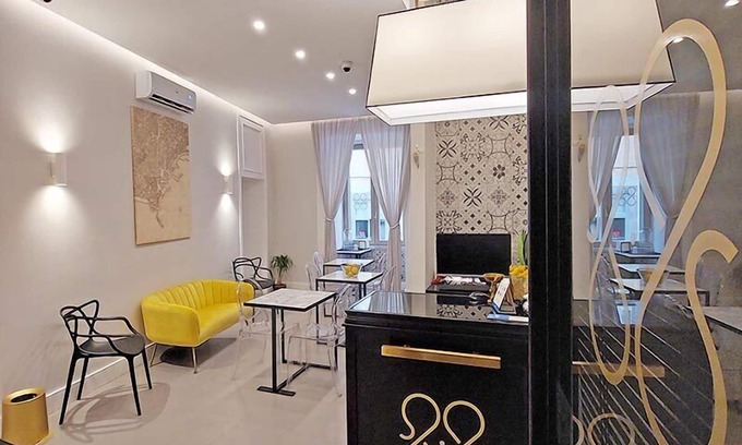 Quartieri Spagnoli Bed & Breakfast | Room 4 - King Superior
